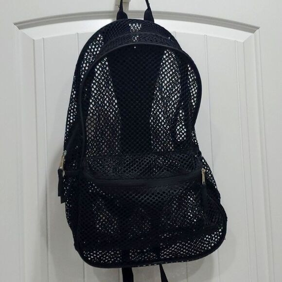 Eastsport MESH BACKPACK BLACK W/ PADDED SHOULDER STRAP - Picture 1 of 5